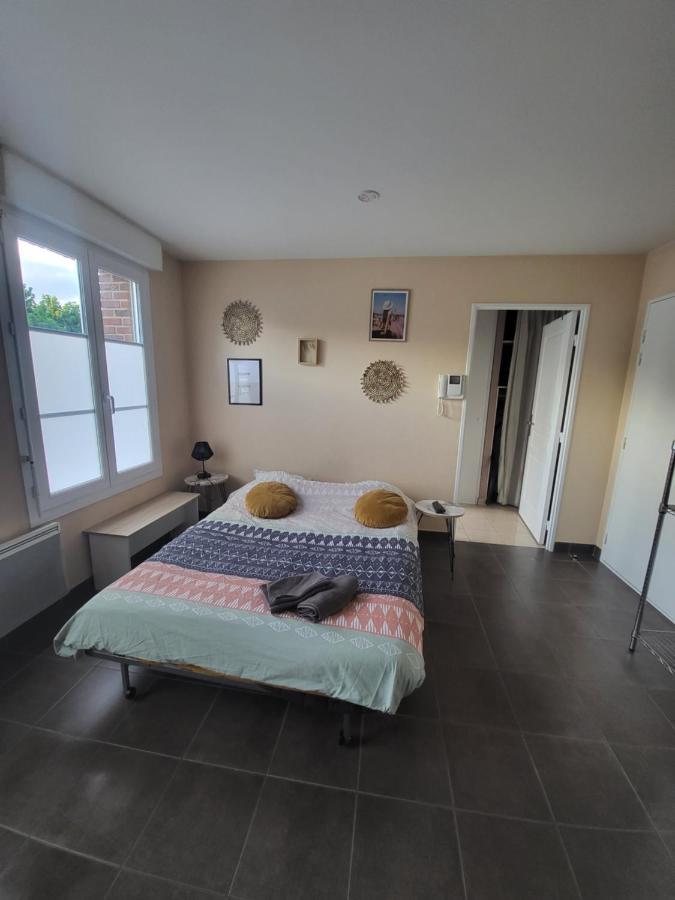 Logement En Hypercentre Dans Une Residence Амиен Екстериор снимка